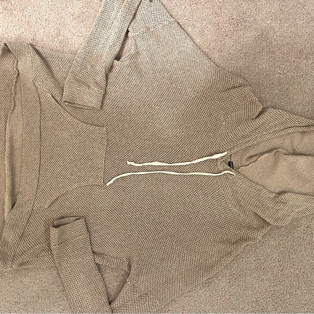 •Earthbound• Pullover